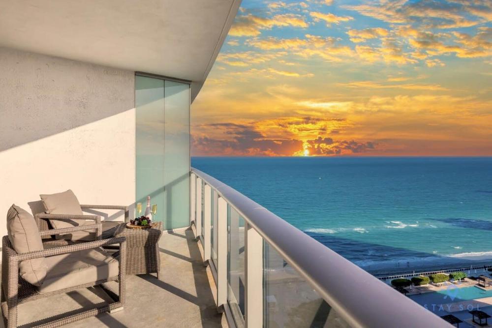 Insane Ocean View Balcony - Beachfront Resort - Pools